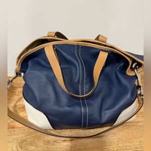 Coach Hadley Leather Duffle Bag F27728